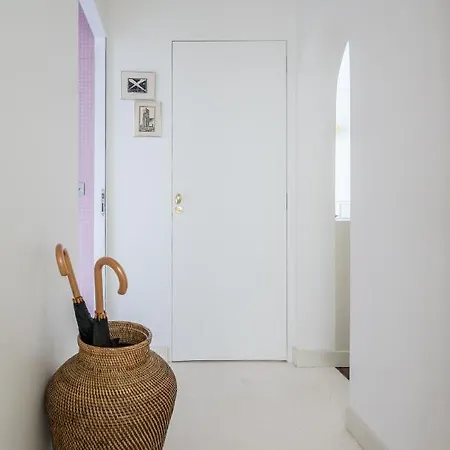 Pied A Terre Palestro Paris