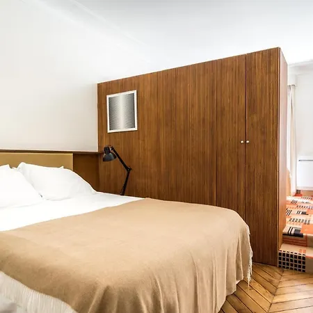 Apartment Pied A Terre Palestro Paris