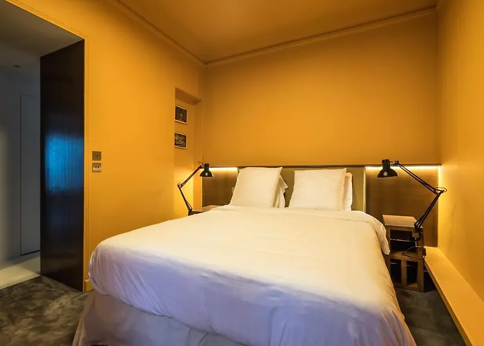 Apartment Pied A Terre Palestro Paris